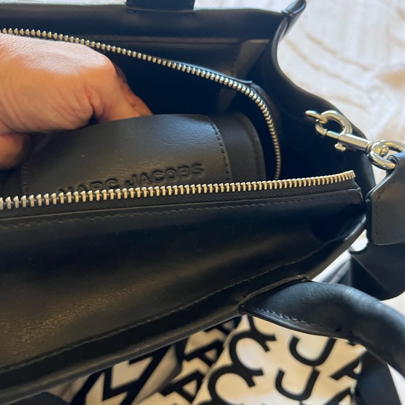 MARC JACOBS The Tote Bag – Black - Picture 6 of 9